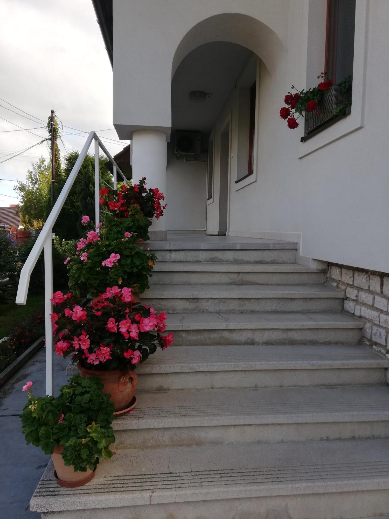 Ferienwohnung Viragos Vendeghaz Balatonfuered Exterior foto